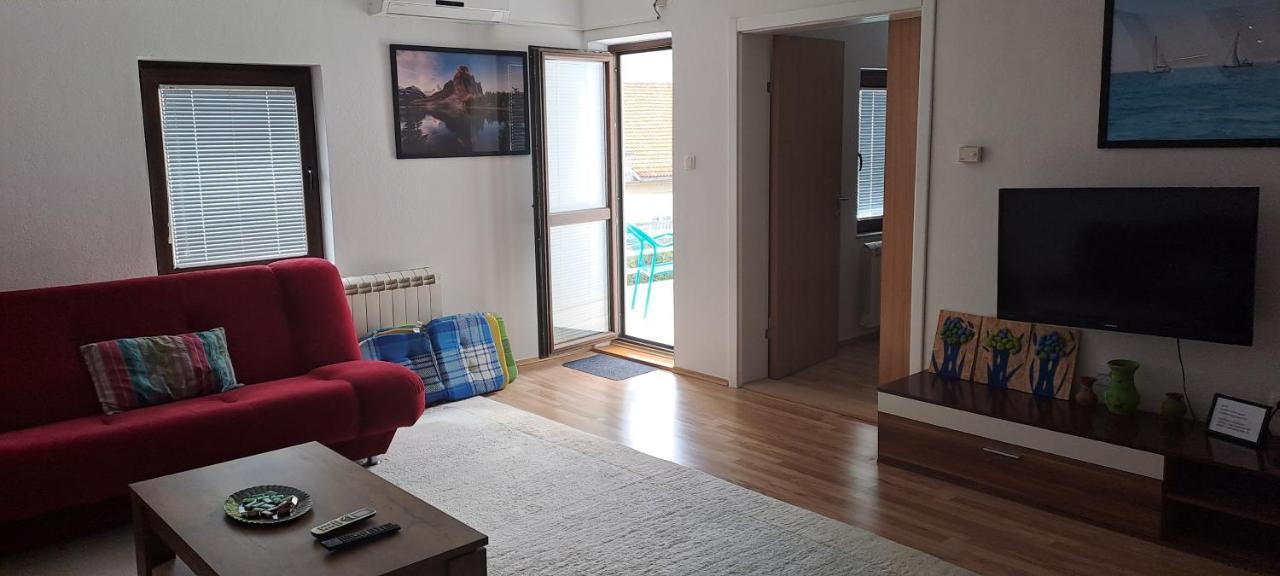 Apartmani Amira טרביניה מראה חיצוני תמונה